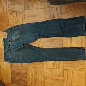 Levi's slim straight jeans 33-32